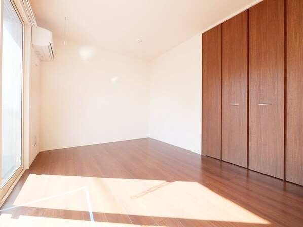 ブリュンヒルトの物件内観写真